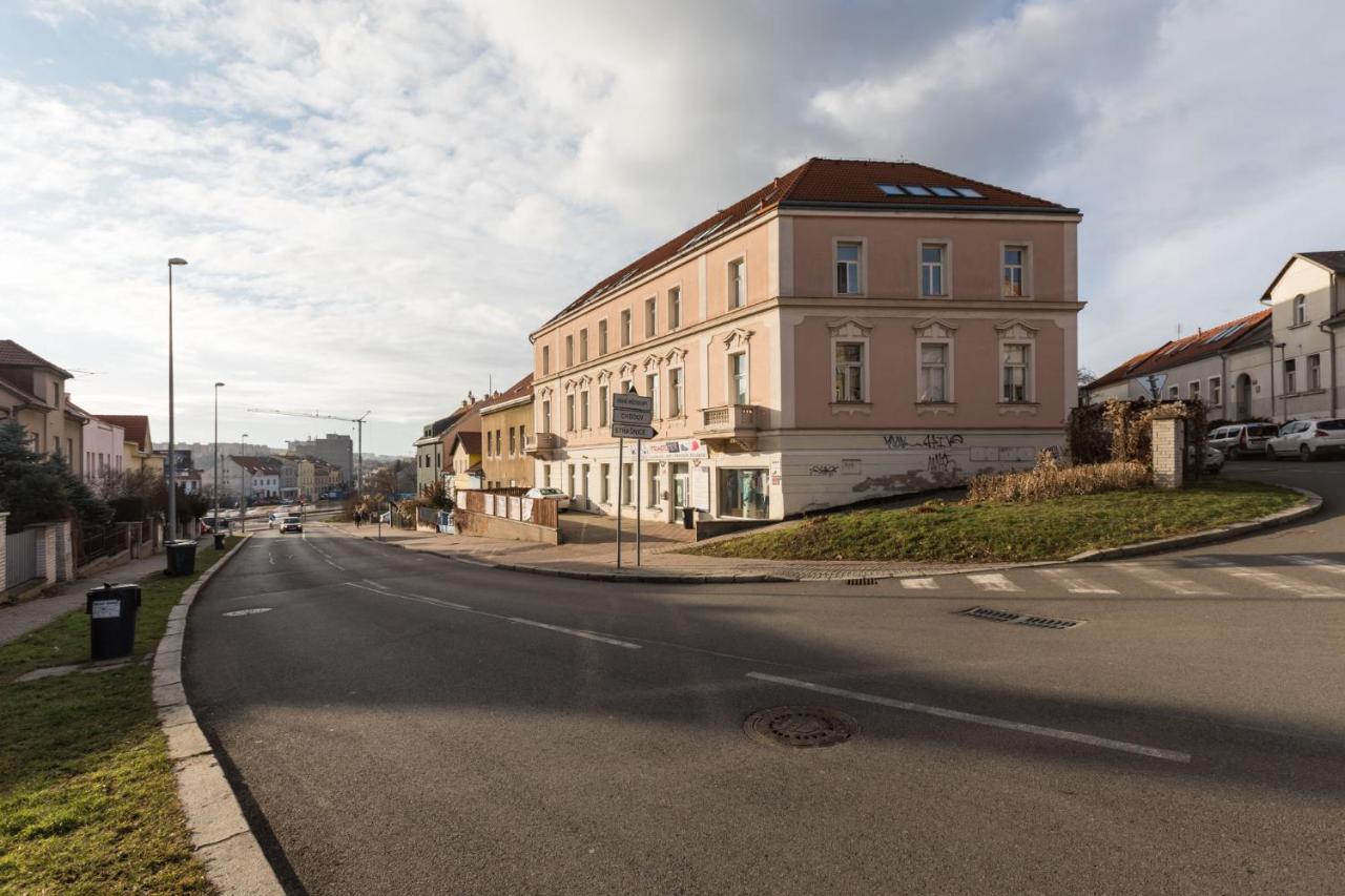 Sunshine Apartment Near The City Center Prag Exteriör bild